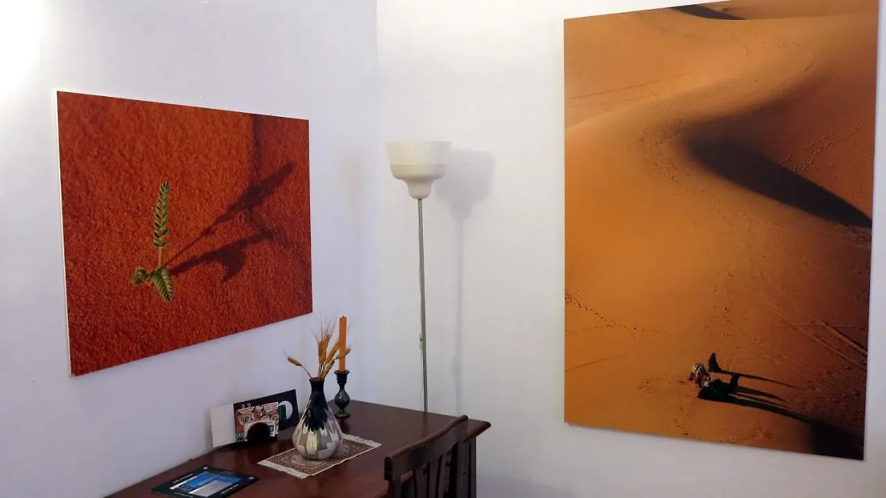 - B&B 